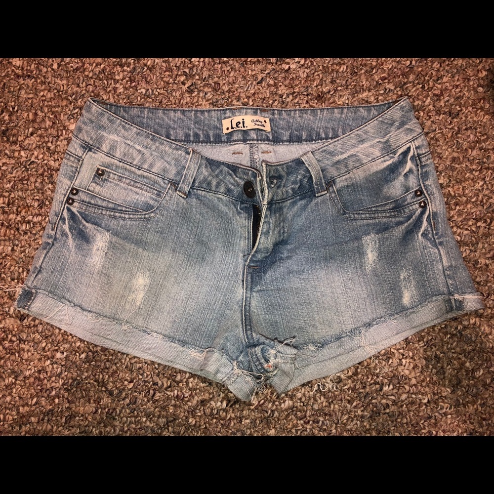 L.E.I Jean Shorts